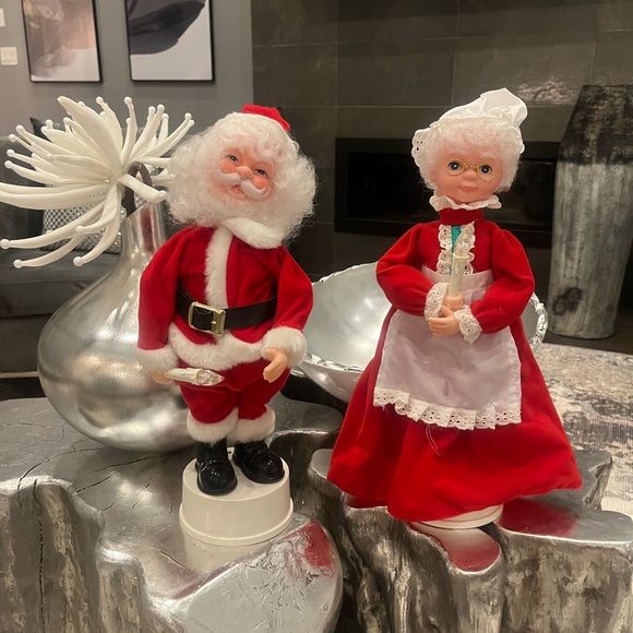 Telco  vintage 16 inches high moving Santa Claus and Mrs Santa Clause 1990s pair - Picture 8 of 17